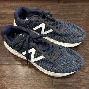 New Balance running shoes (size: 8)